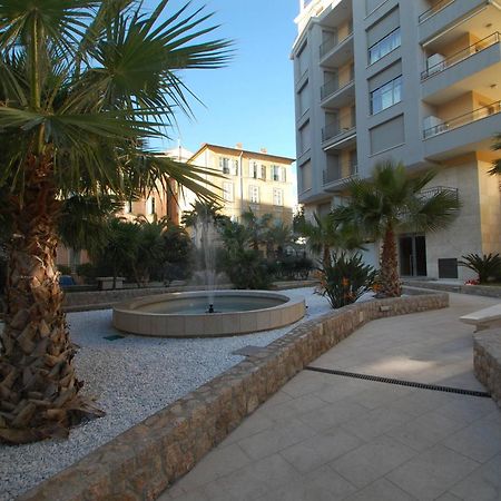 Charmant 2P Moderne Avec Terrasse, Parking Prive, En Plein Centre De Menton, A 2 Pas De La Mer - Fr-1-196-200 Ngoại thất bức ảnh