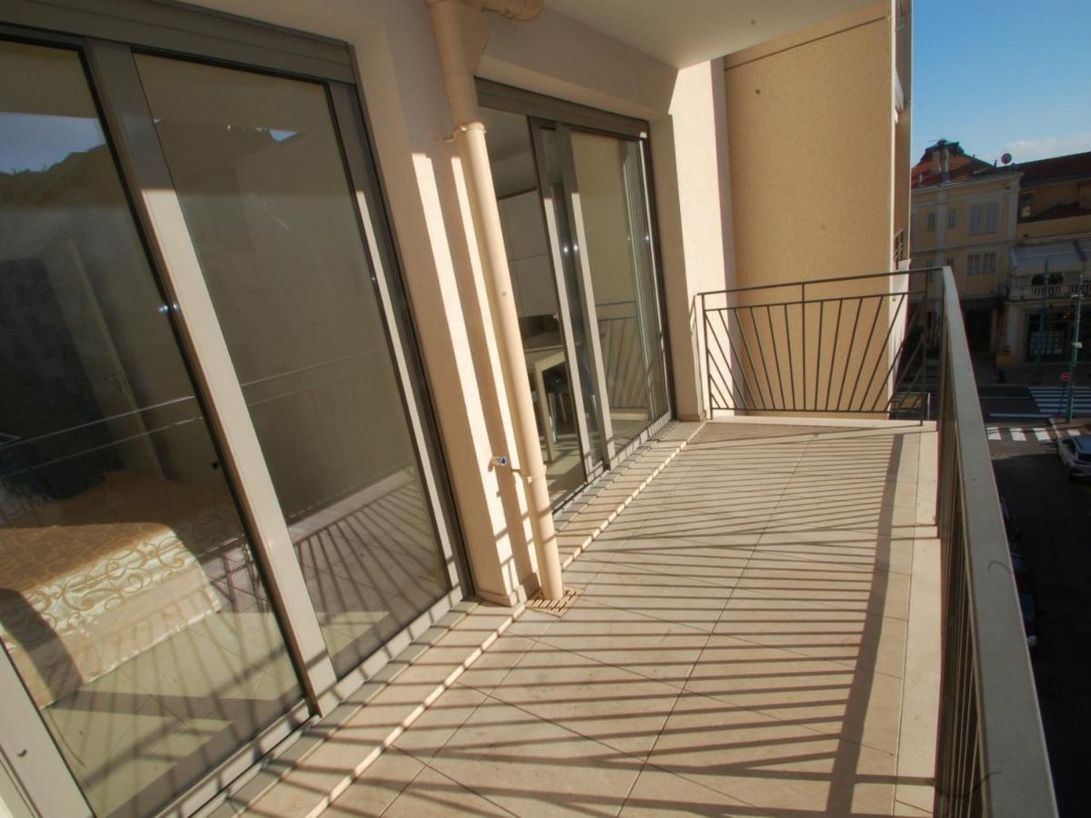 Charmant 2P Moderne Avec Terrasse, Parking Prive, En Plein Centre De Menton, A 2 Pas De La Mer - Fr-1-196-200 Ngoại thất bức ảnh